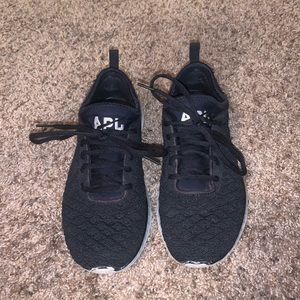 APL shoes